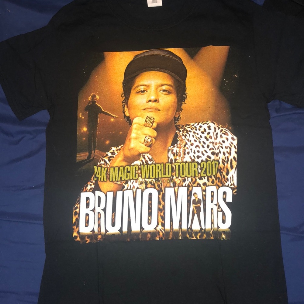 MOVING SALE - Bruno Mars 24K Magic World Tour Concert Shirt